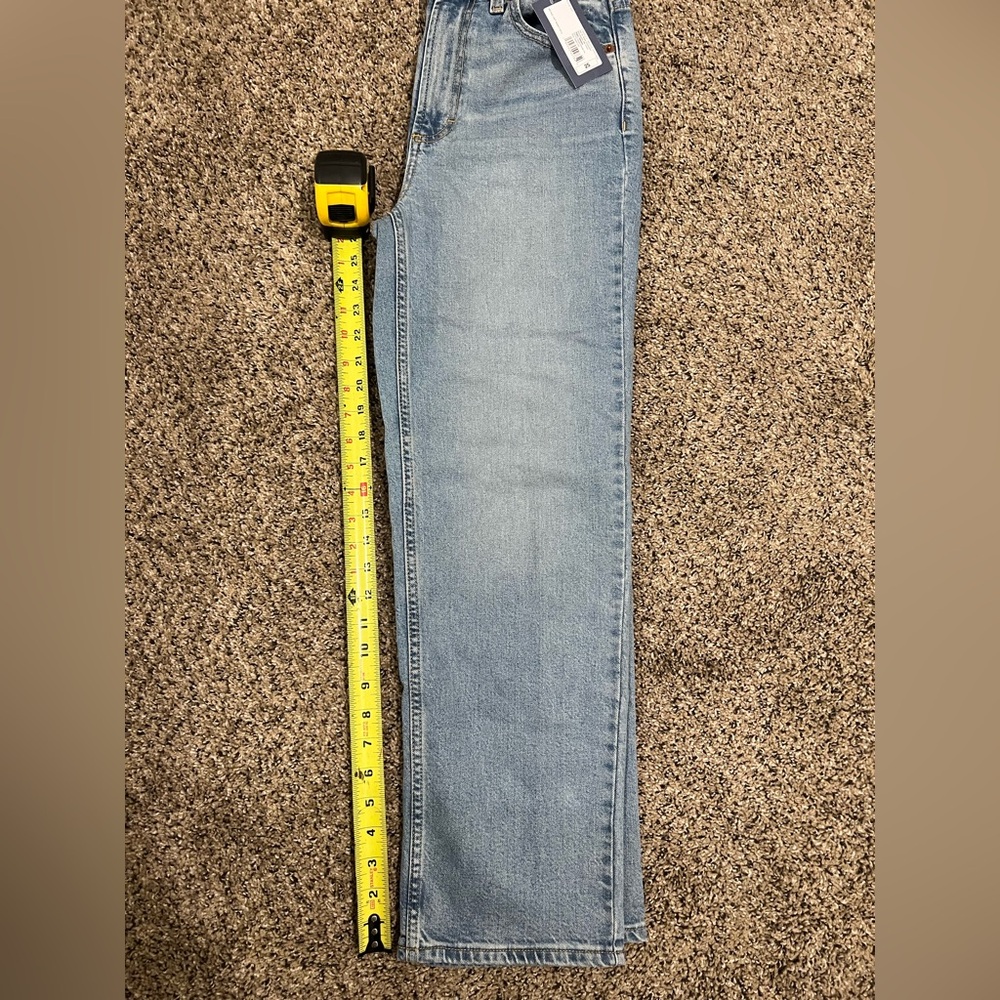 NWT Universal Thread Sz 2Short Light Wash Women’s Jeans - Classic Straight Fit - Picture 5 of 7